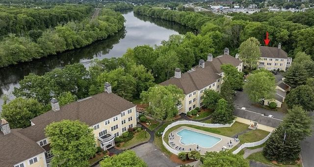 1 Riverview Blvd 4-203, Methuen, MA 01844