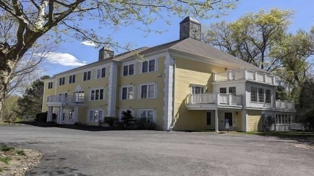 1 Riverview Blvd 4-203, Methuen, MA 01844