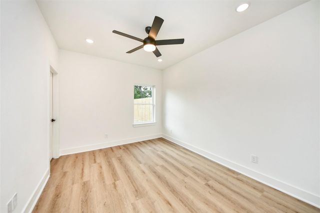 932 South Lane Unit B Lane, South Houston, TX 77088