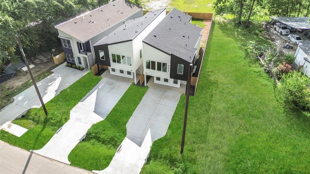 932 South Lane Unit B Lane, South Houston, TX 77088