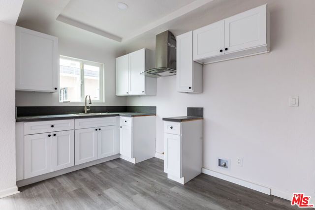 138 W 82nd Street, Los Angeles, CA 90003