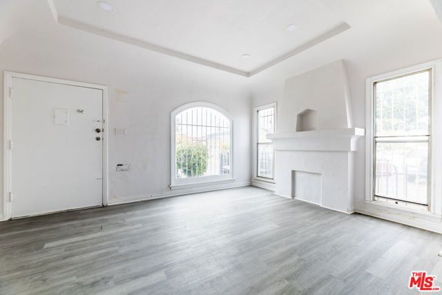 138 W 82nd Street, Los Angeles, CA 90003