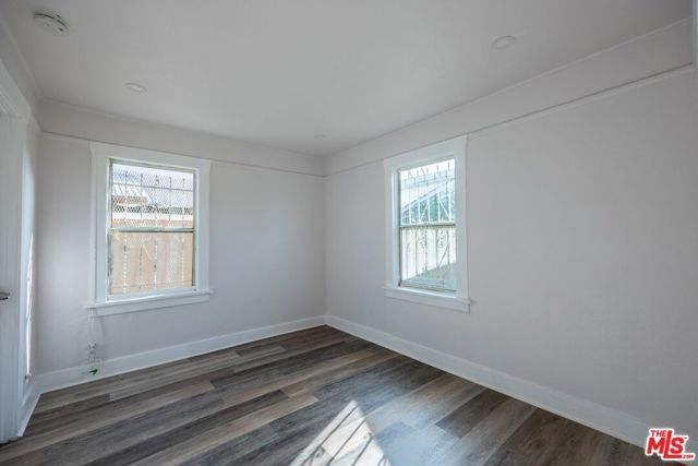 138 W 82nd Street, Los Angeles, CA 90003