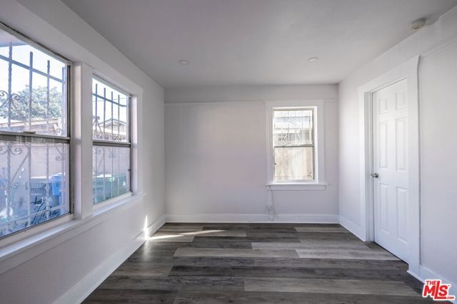 138 W 82nd Street, Los Angeles, CA 90003