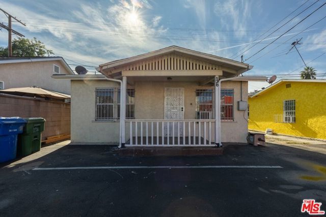 138 W 82nd Street, Los Angeles, CA 90003