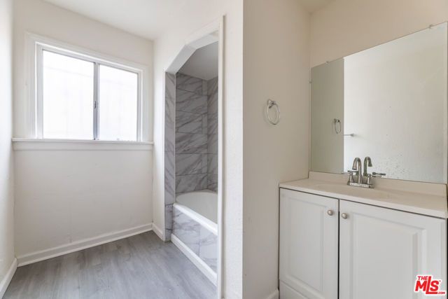 138 W 82nd Street, Los Angeles, CA 90003