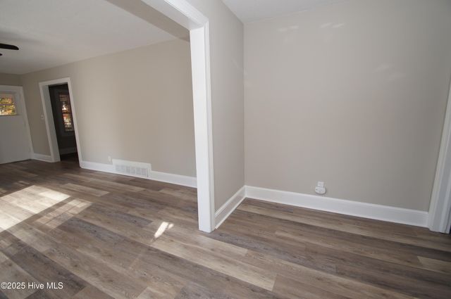 1207 S Overlook Drive, Greenville, NC 27858