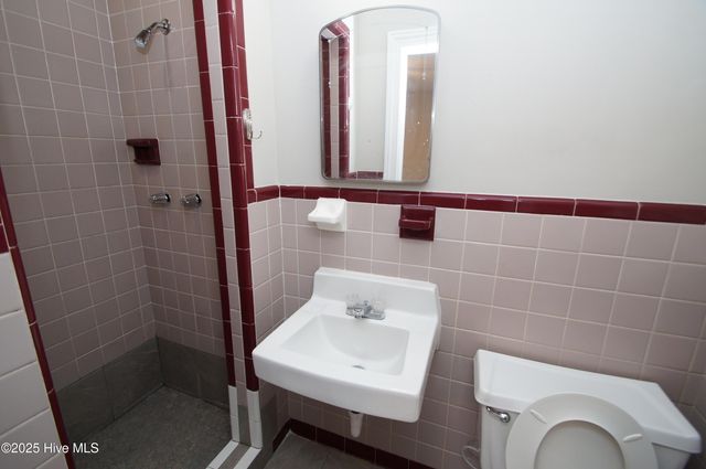 1207 S Overlook Drive, Greenville, NC 27858