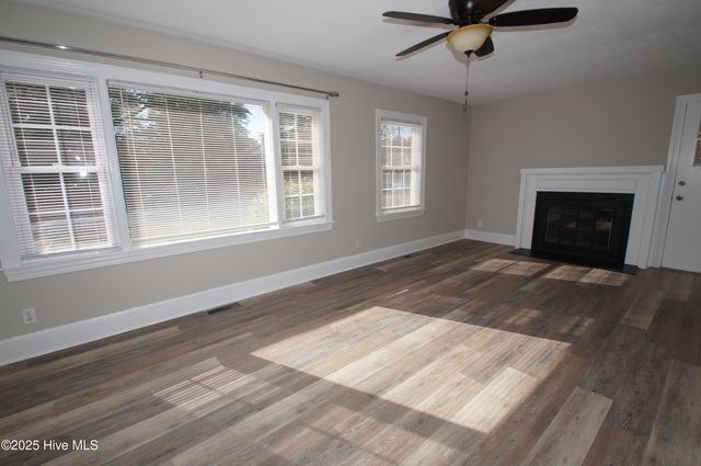 1207 S Overlook Drive, Greenville, NC 27858