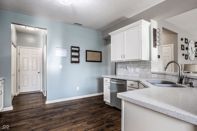 3701 White Cliff Way, Whitestown, IN 46075