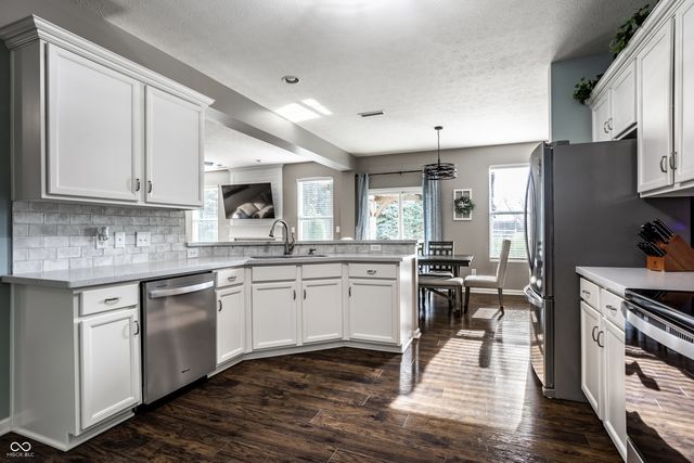 3701 White Cliff Way, Whitestown, IN 46075