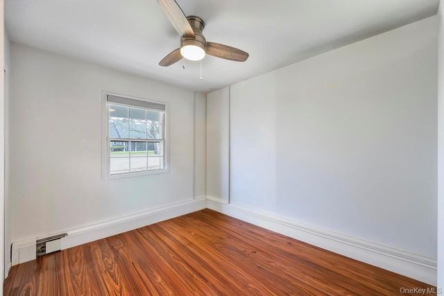 22 Tinder Lane, Lake Grove, NY 11755