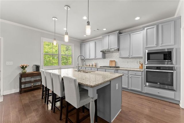 5790 Rivermoore Drive, Braselton, GA 30517