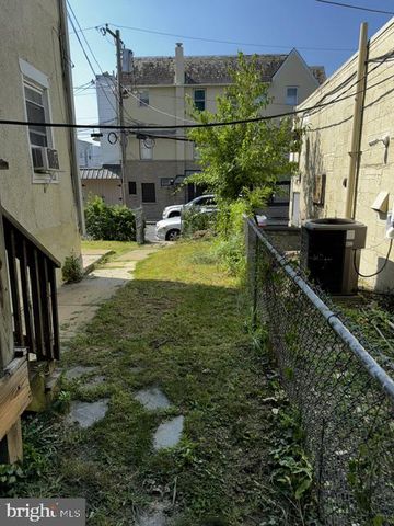 201 MCKINLEY AVE, Lansdowne, PA 19050