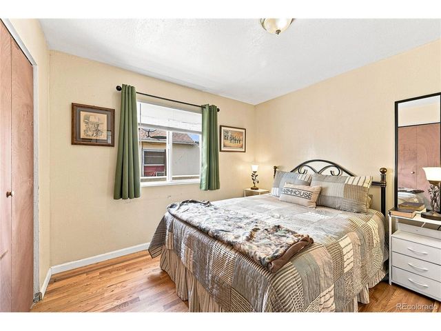 518 15th Avenue Ct, Greeley, CO 80631