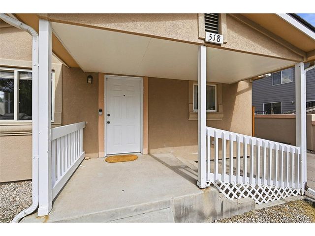 518 15th Avenue Ct, Greeley, CO 80631