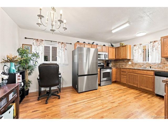 518 15th Avenue Ct, Greeley, CO 80631