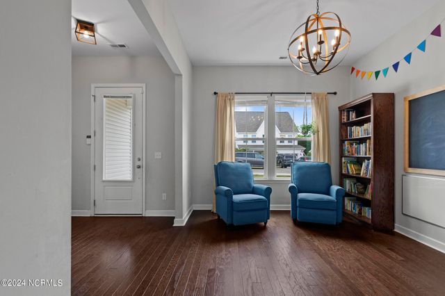 907 W Arboria Drive, Hampstead, NC 28443