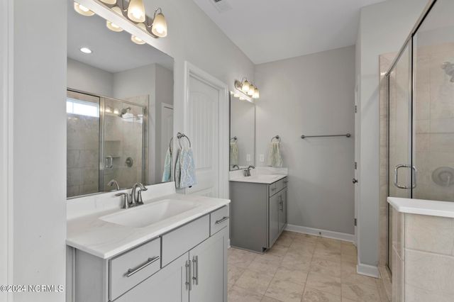 907 W Arboria Drive, Hampstead, NC 28443