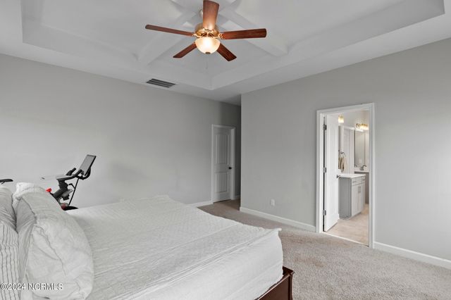 907 W Arboria Drive, Hampstead, NC 28443