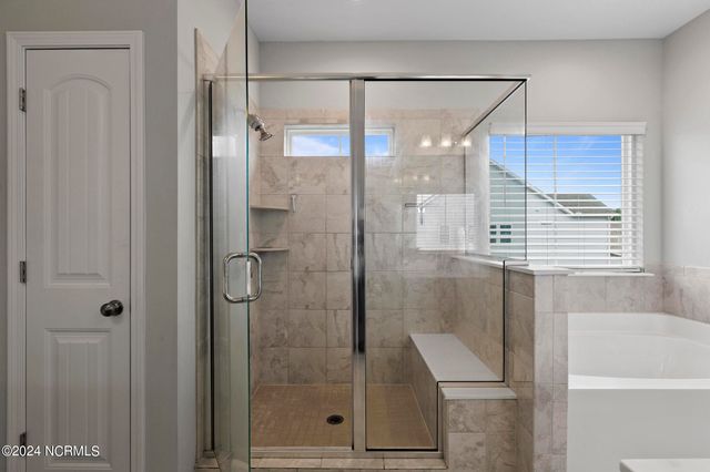 907 W Arboria Drive, Hampstead, NC 28443