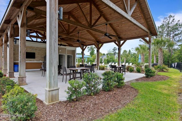 907 W Arboria Drive, Hampstead, NC 28443