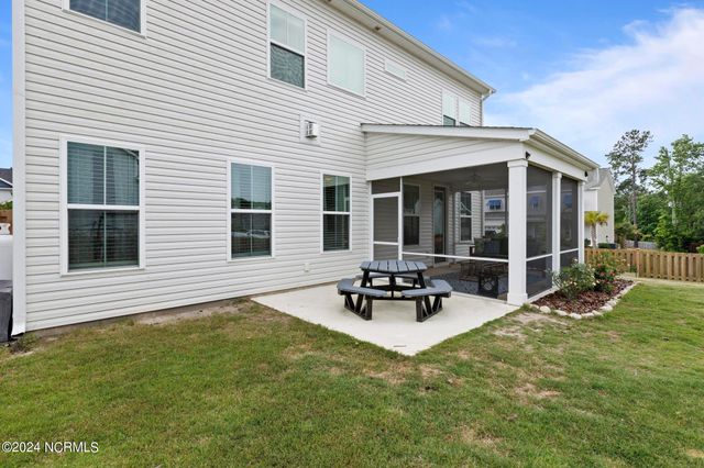 907 W Arboria Drive, Hampstead, NC 28443