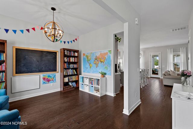 907 W Arboria Drive, Hampstead, NC 28443