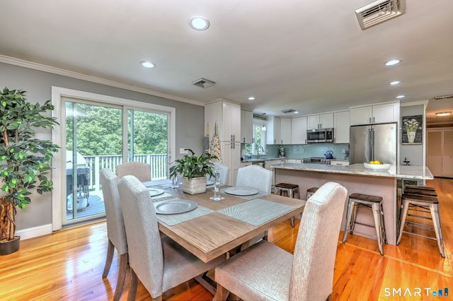 14 Longview Lane, Wallingford, CT 06492