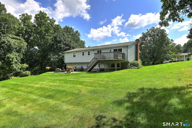 14 Longview Lane, Wallingford, CT 06492