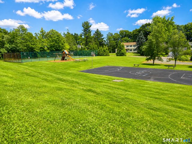 14 Longview Lane, Wallingford, CT 06492