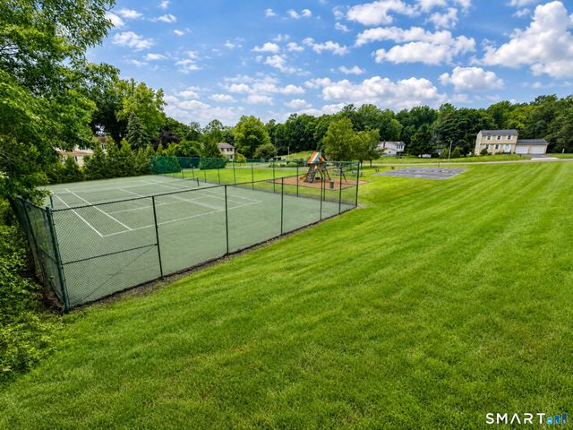 14 Longview Lane, Wallingford, CT 06492