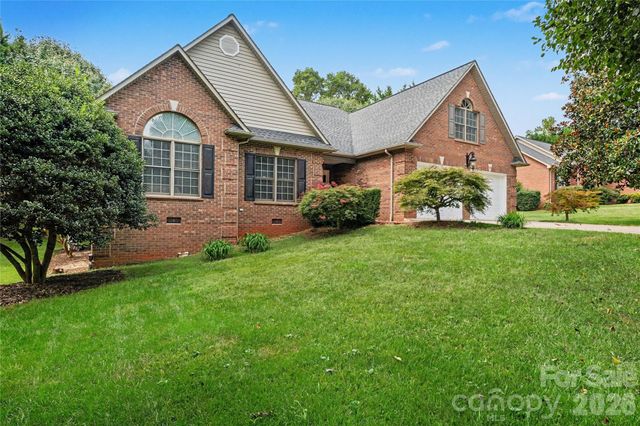 1085 Merrywood Drive, Newton, NC 28658