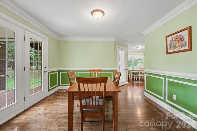 1085 Merrywood Drive, Newton, NC 28658