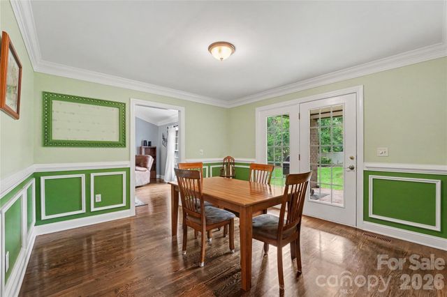 1085 Merrywood Drive, Newton, NC 28658