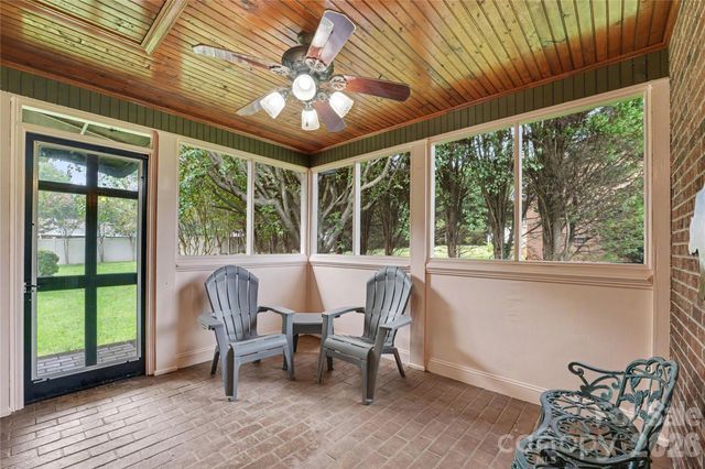 1085 Merrywood Drive, Newton, NC 28658