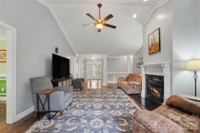 1085 Merrywood Drive, Newton, NC 28658