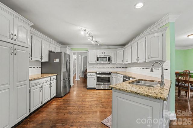 1085 Merrywood Drive, Newton, NC 28658