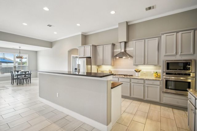 281 Chisholm TRL, Bastrop, TX 78602