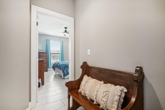 281 Chisholm TRL, Bastrop, TX 78602