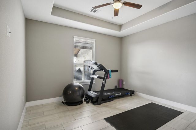 281 Chisholm TRL, Bastrop, TX 78602
