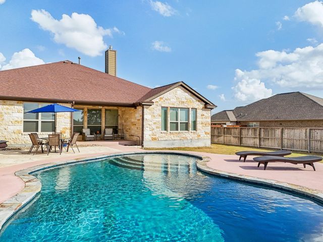 281 Chisholm TRL, Bastrop, TX 78602