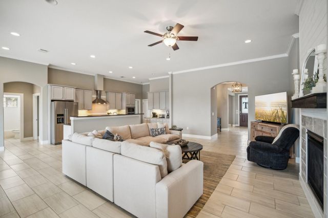 281 Chisholm TRL, Bastrop, TX 78602