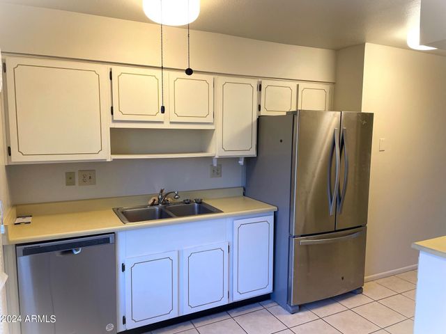 12407 N CANTATA Court, Sun City, AZ 85351