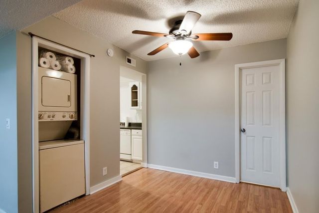 214 Old Hickory Blvd Apt 131, Nashville, TN 37221
