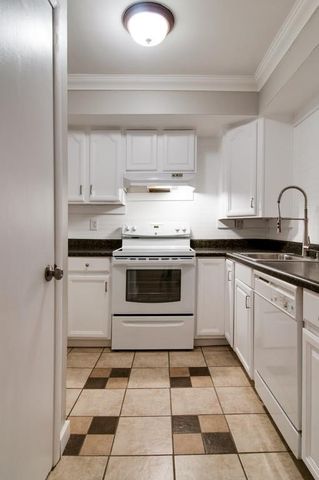 214 Old Hickory Blvd Apt 131, Nashville, TN 37221