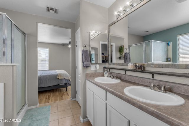 37963 N CAROLINA Avenue, San Tan Valley, AZ 85140