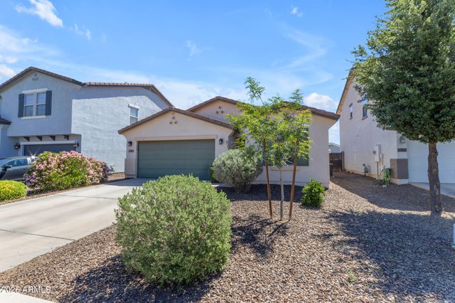 37963 N CAROLINA Avenue, San Tan Valley, AZ 85140