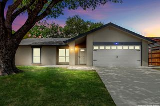 12319 La Albada, San Antonio, TX 78233