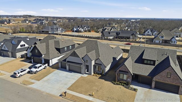 13629 S 21st East Place, Bixby, OK 74008